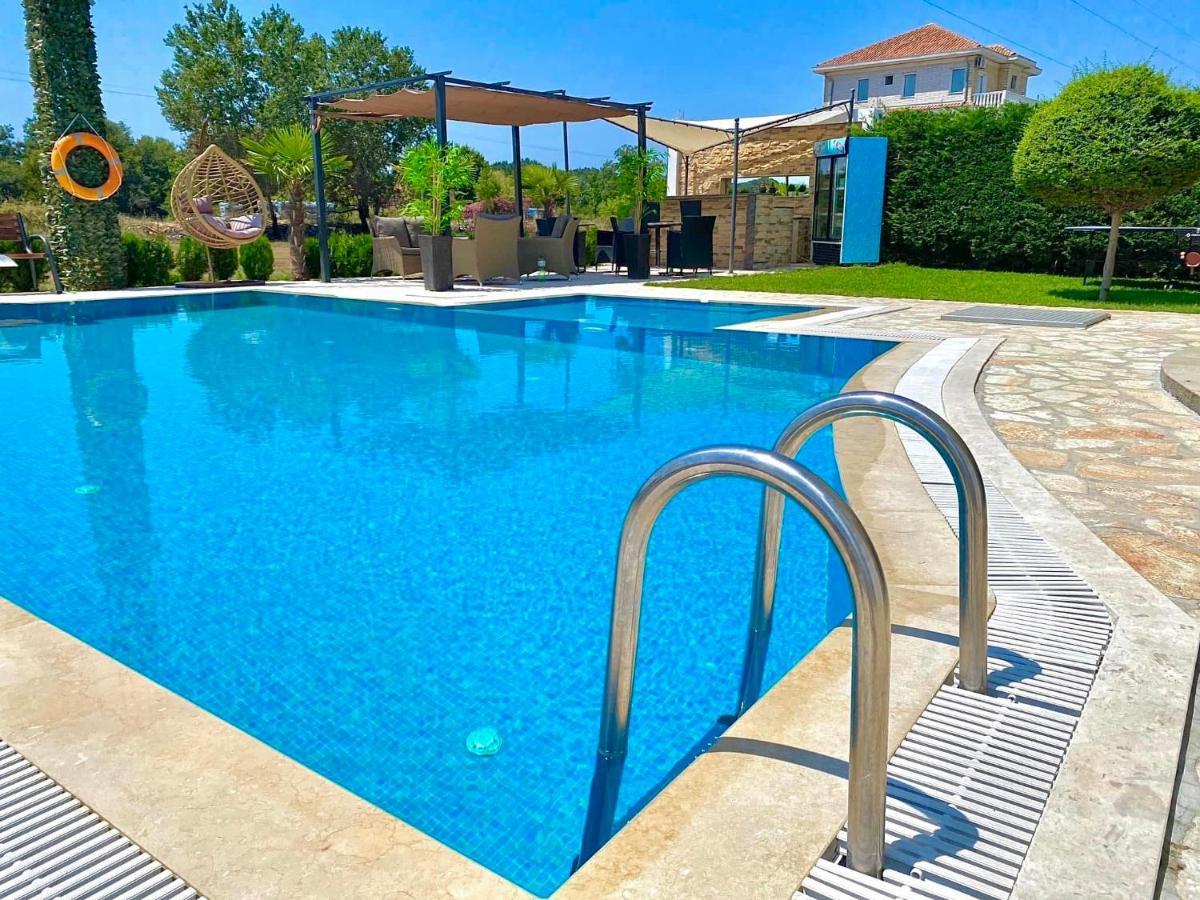 Apartments Lj Ulcinj Zewnętrze zdjęcie