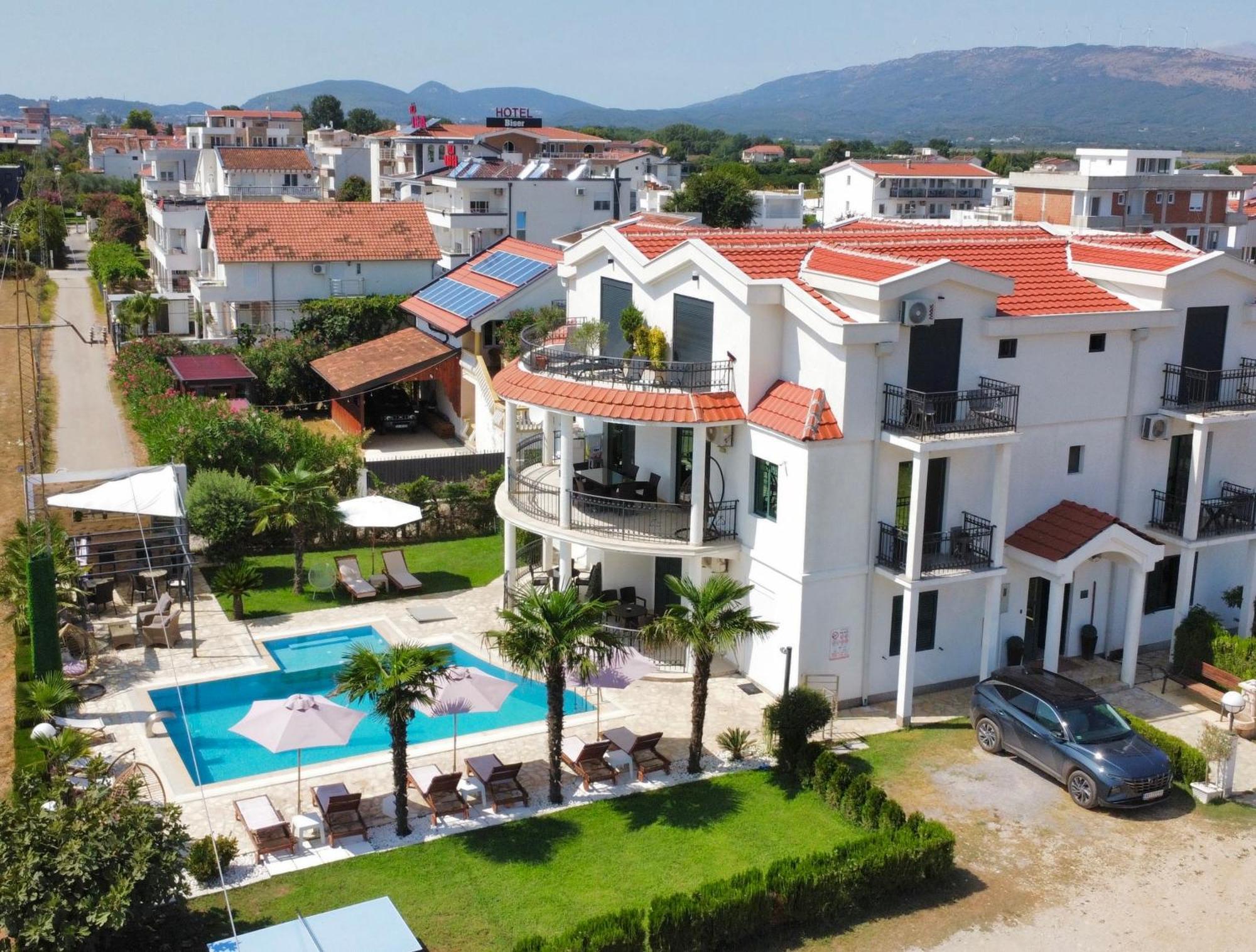 Apartments Lj Ulcinj Zewnętrze zdjęcie