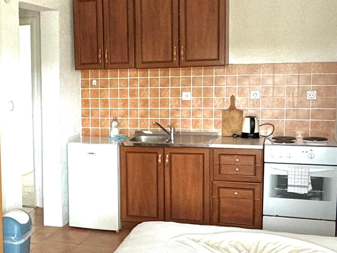 Apartments Lj Ulcinj Zewnętrze zdjęcie