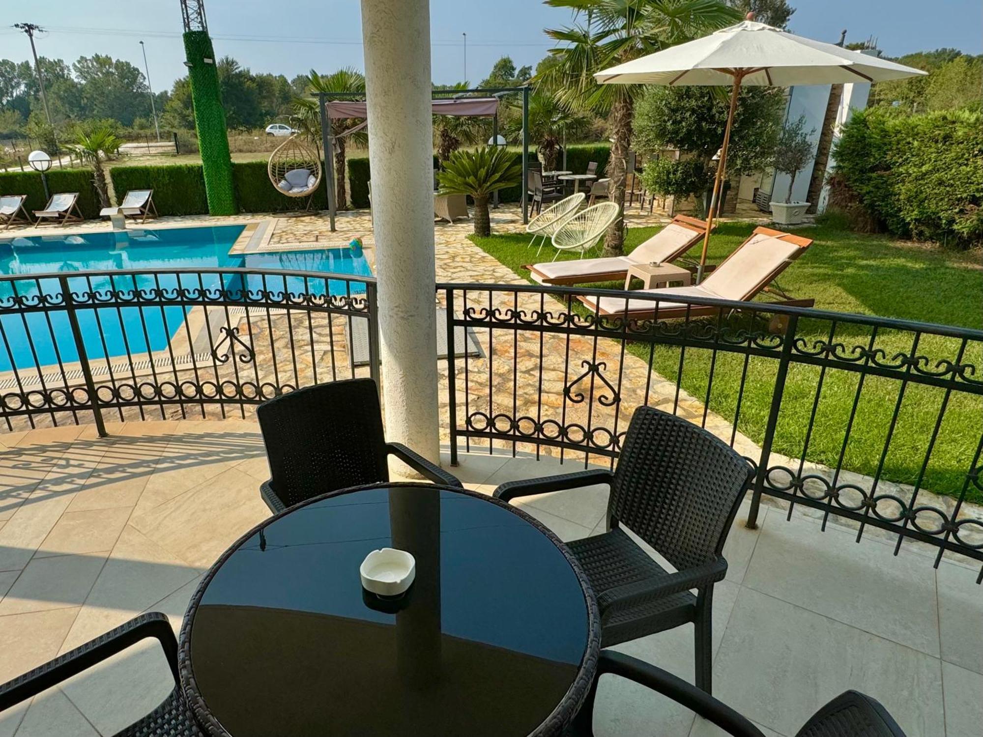 Apartments Lj Ulcinj Zewnętrze zdjęcie